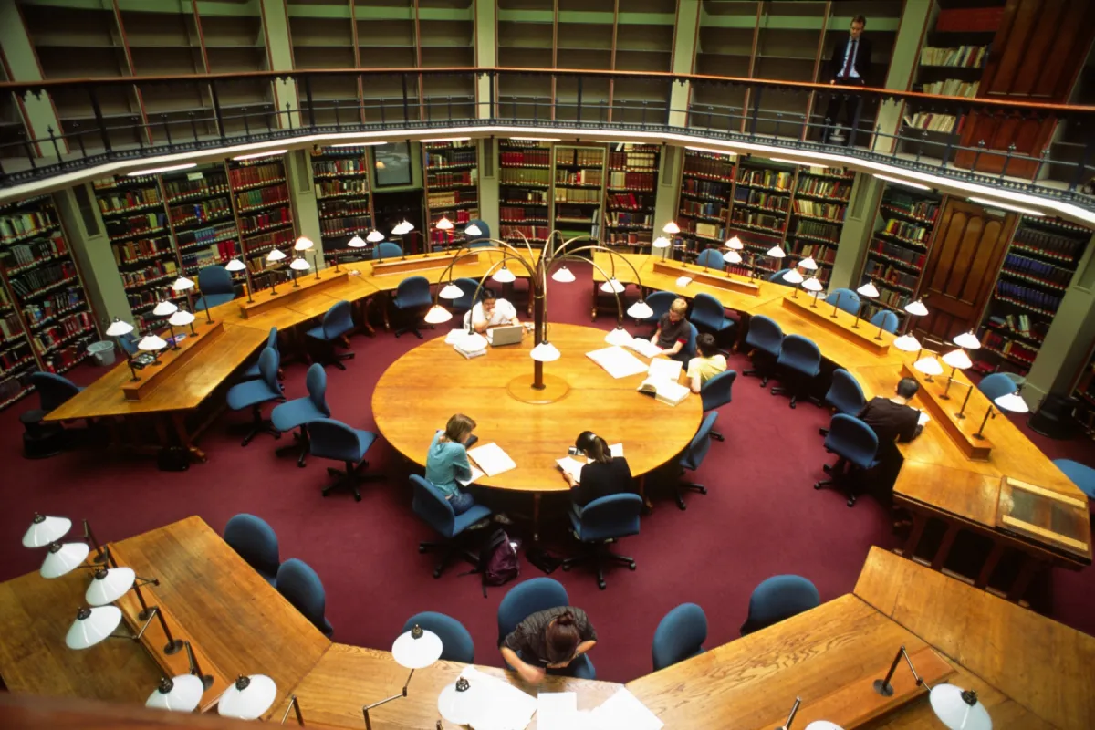 King's College London