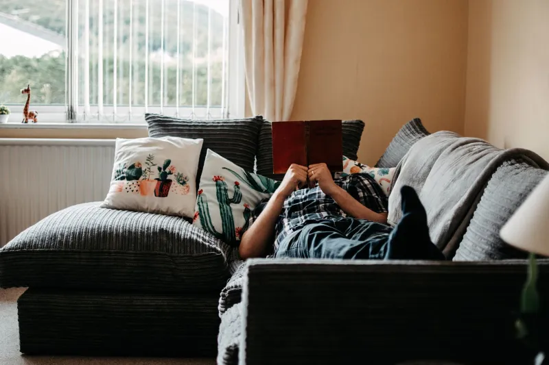 In Praise of Nothing Much: How Young Britons Made Dullness a Manifesto